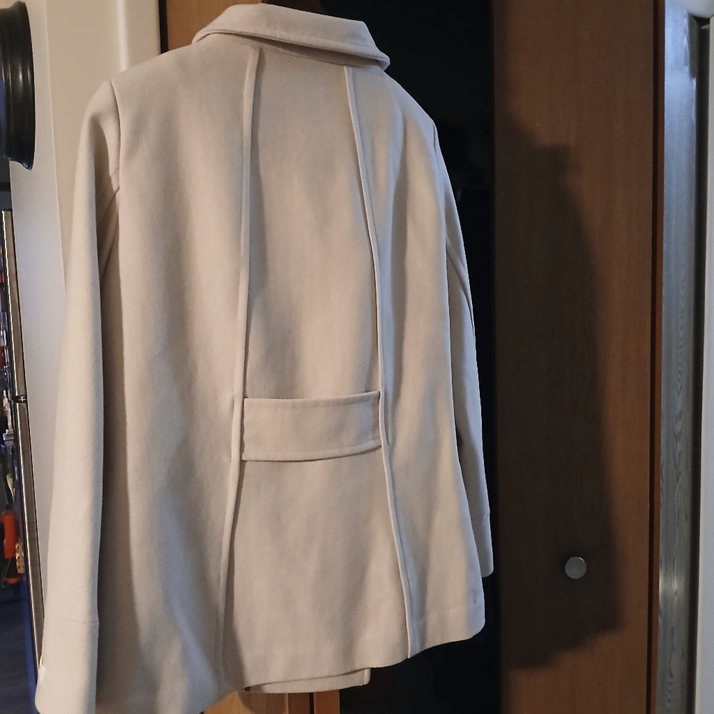 Coat - image 3